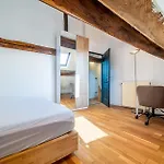 Triplex Belle Epoque Hypercenter בית נופש