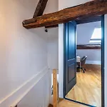 Triplex Belle Epoque Hypercenter בית נופש