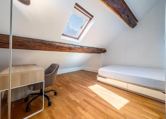 Charming Triplex Hypercentre Ferienhaus